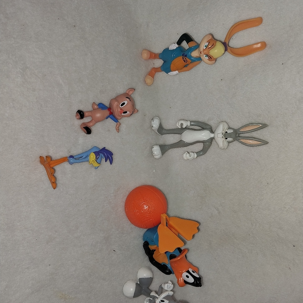 Space Jam action figures lot